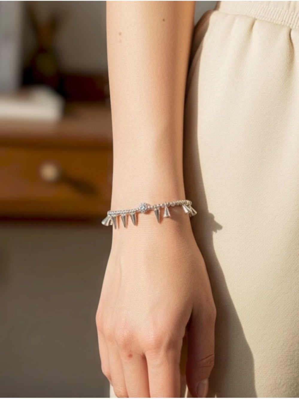 Silver Tone Rhinestone Spike Stretch Bracelet Edgy Stackable (1 bracelet)